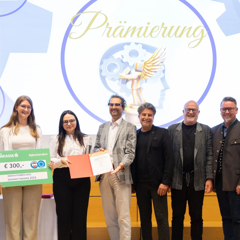 Nominierung 2024: Projekt Hanfkistl bei der Innovation@school_Gruppenfoto (©Foto: WKK/VGK)