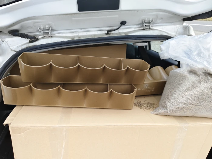 Planting pots with 4mm wall thickness suitable for modular Green Wall Design ANR (©Photo by Alchemia Nova)