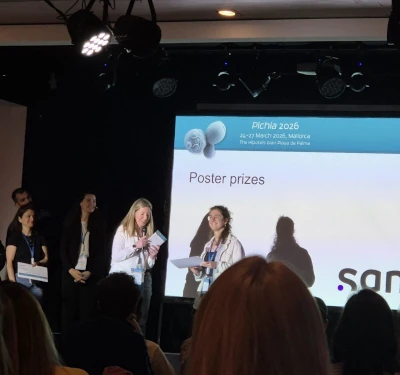 Poster Prize Clara Goldin at the award ceremony