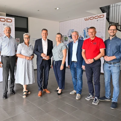 Stadtrat Manfred Kerschbaumer, Vzbgmin. Silvia Radaelli, LH Daniel Fellner, Area Manager Edith Zikulnig Rusch, Bgm. Martin Kulmer, Günter Leikam, Dritter Präsident des Kärntner Landtages, Vzbgm. Clemens Mitteregger (©Foto von: LPD Kärnten, Bauer)